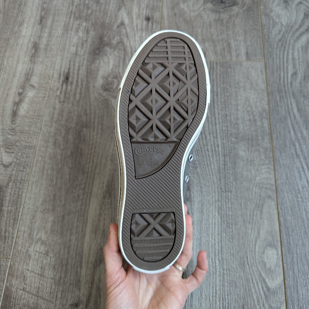 Converse Gray Low-Top Sneakers - Picture 5 of 12